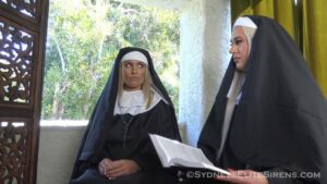 Sinister Sisters at it again - photo 2