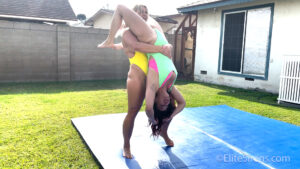 Mia Annabella vs Sydney Thunder – Female Wrestling - photo 7